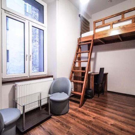 Modern Rooms In City Center Cracovie Extérieur photo