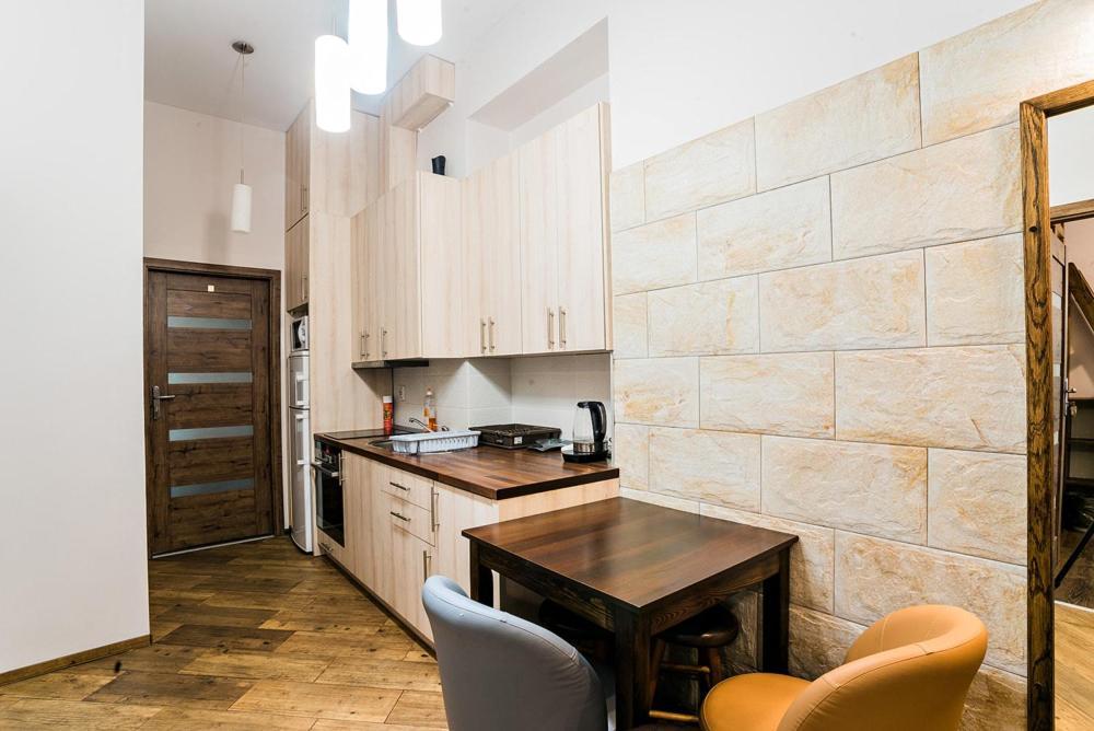 Modern Rooms In City Center Cracovie Extérieur photo