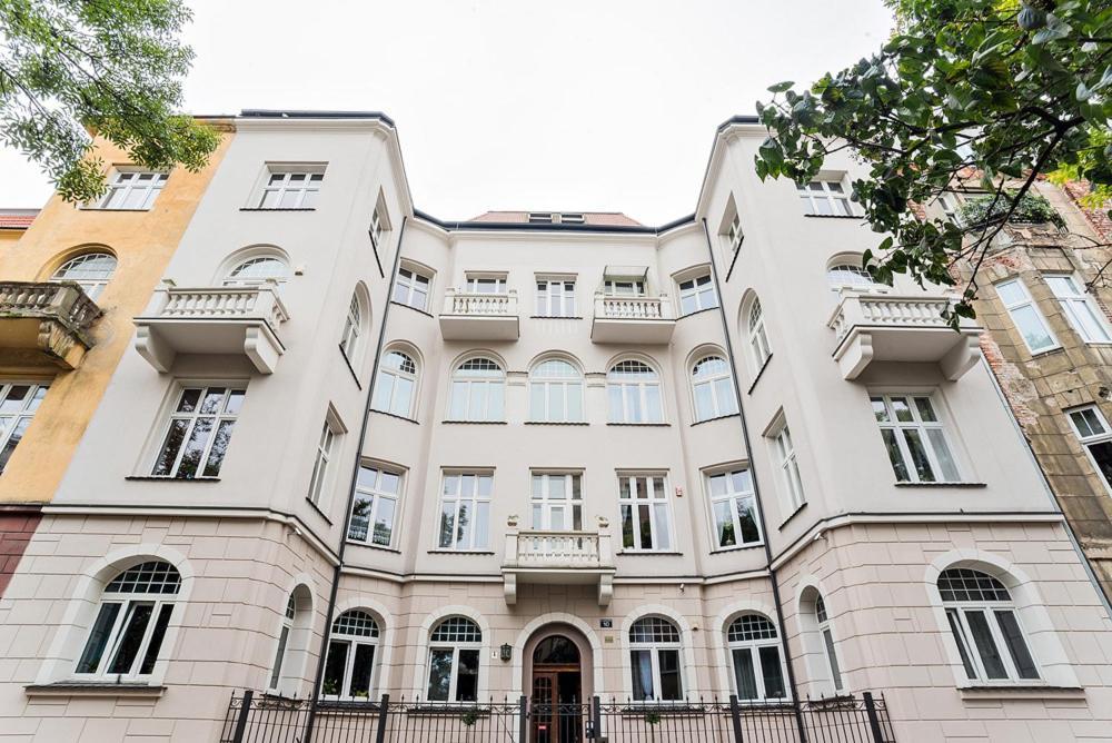 Modern Rooms In City Center Cracovie Extérieur photo